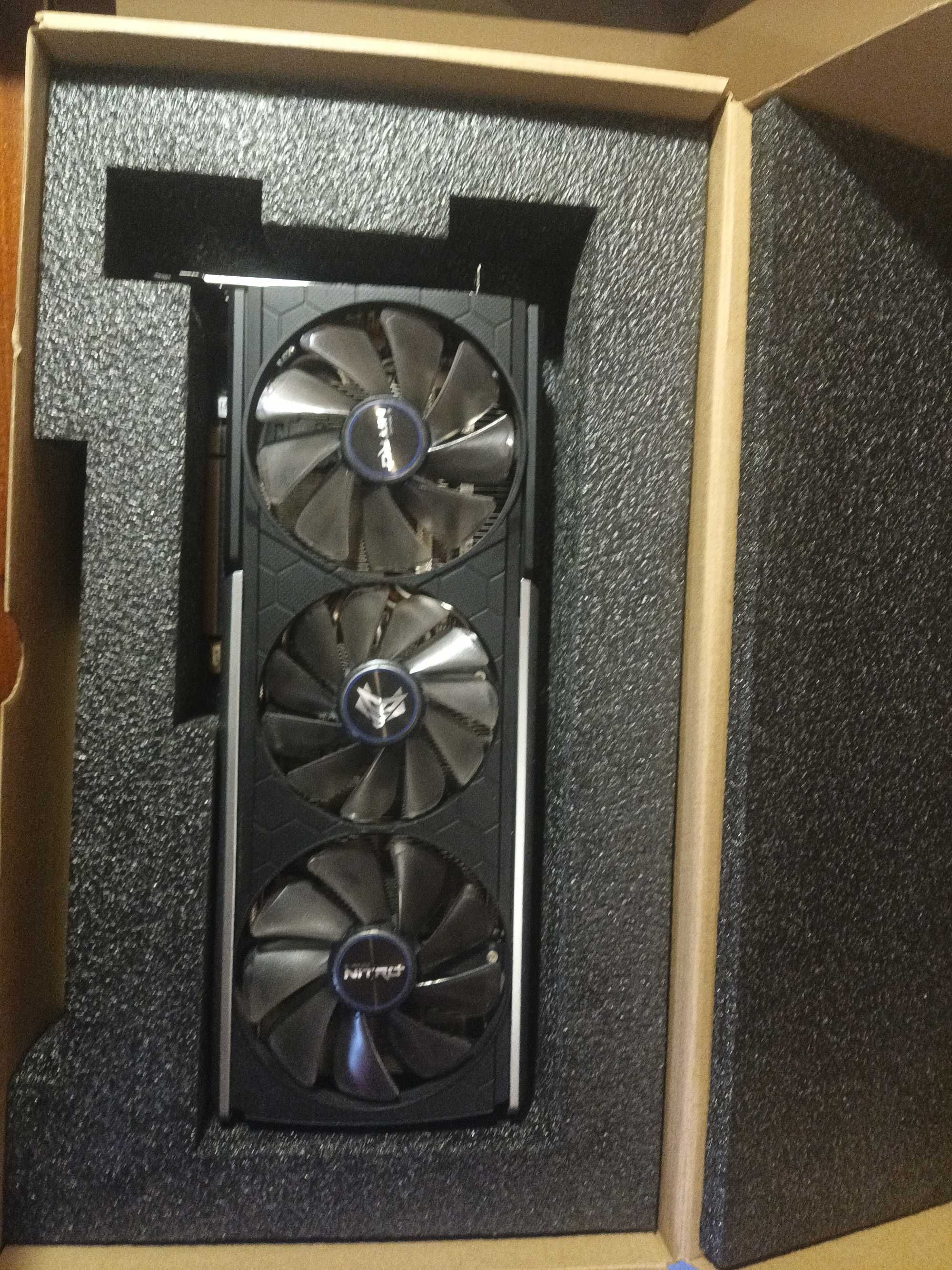 Відюха Sapphire 5700XT Special Edition .