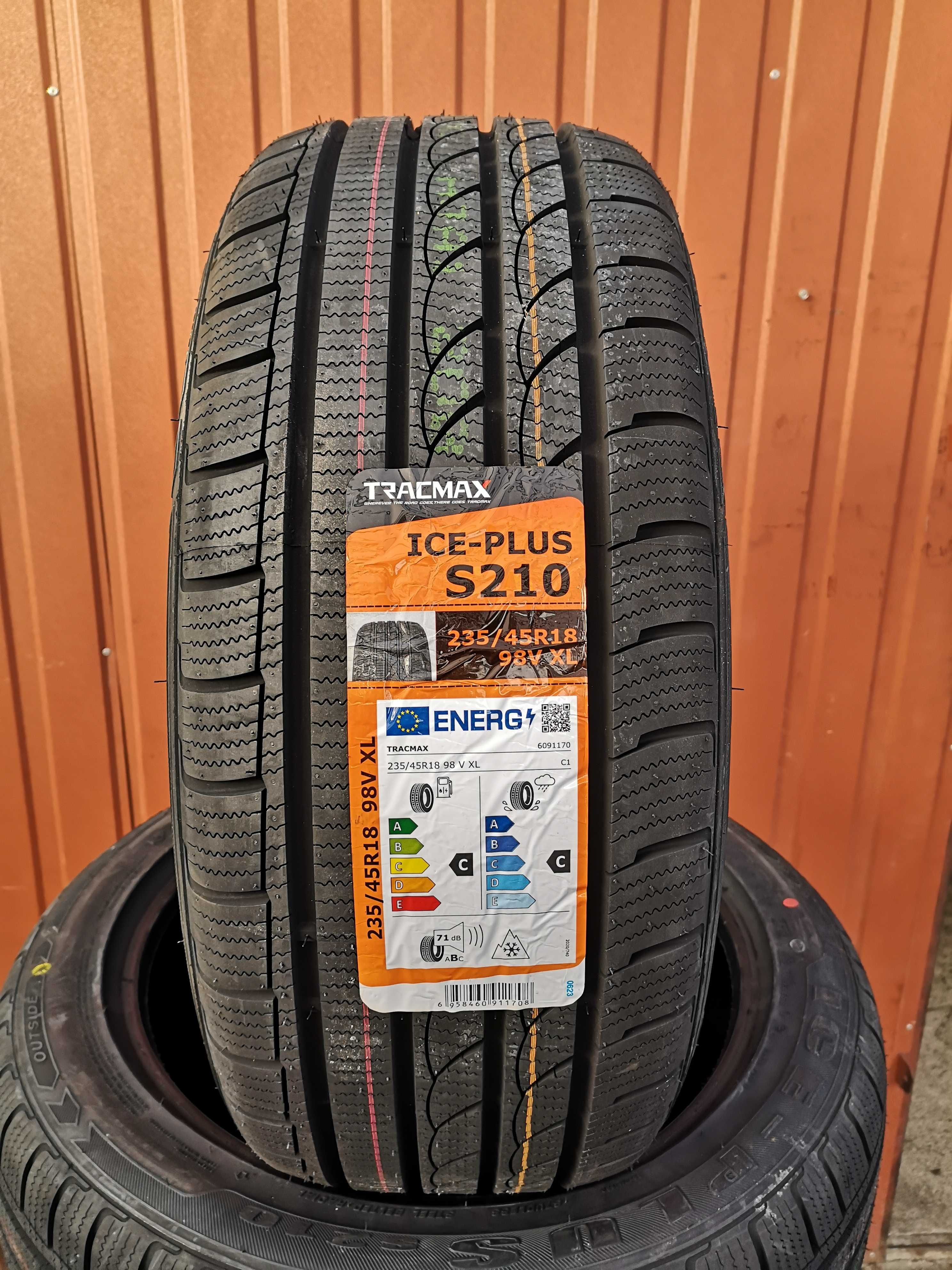 235/45 R18 98V XL - Tracmax Ice-Plus S210 (3 sztuki) NOWE