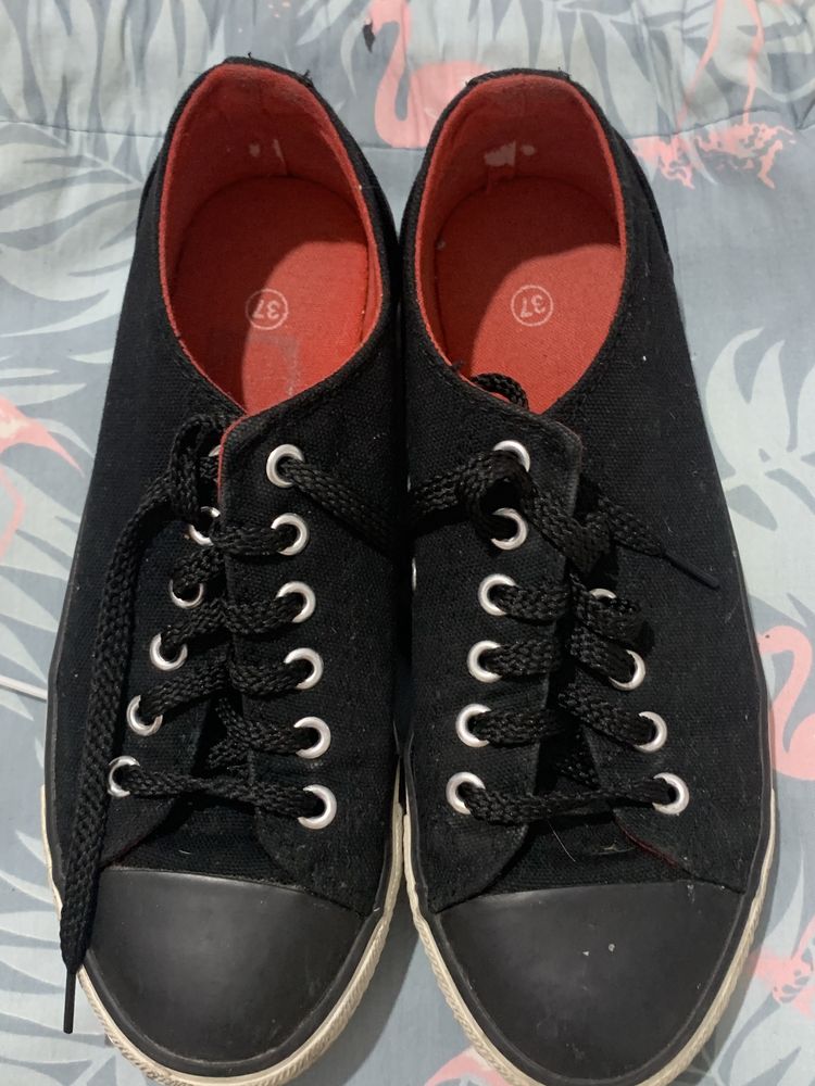 Sapatilha tipo All Star