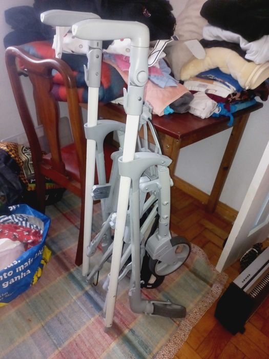 Carrinho da Chicco com Alcofa