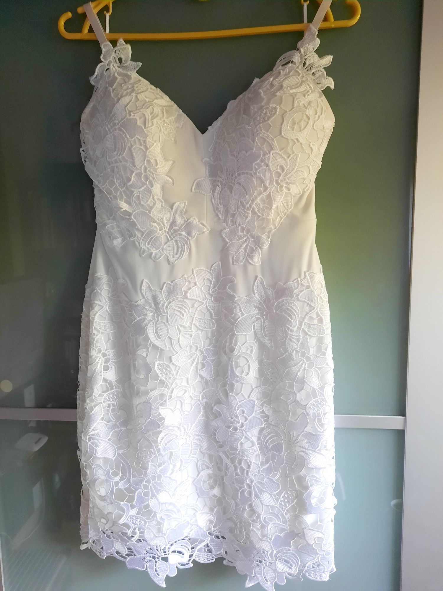 Guess sukienka Marciano biała biel koronka kwiaty 36 S