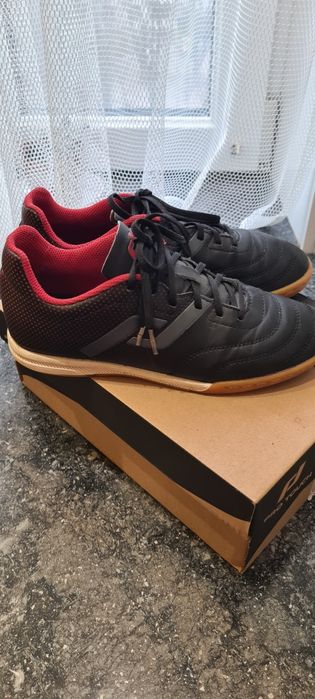 Футзальне взуття Classic Pro Touch розмір 36, 23.5 см