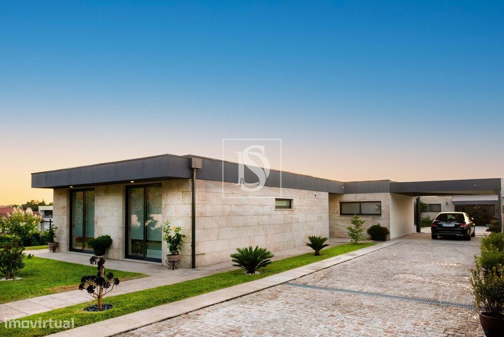 Moderna Moradia T3 no Centro Histórico de Ponte de Lima