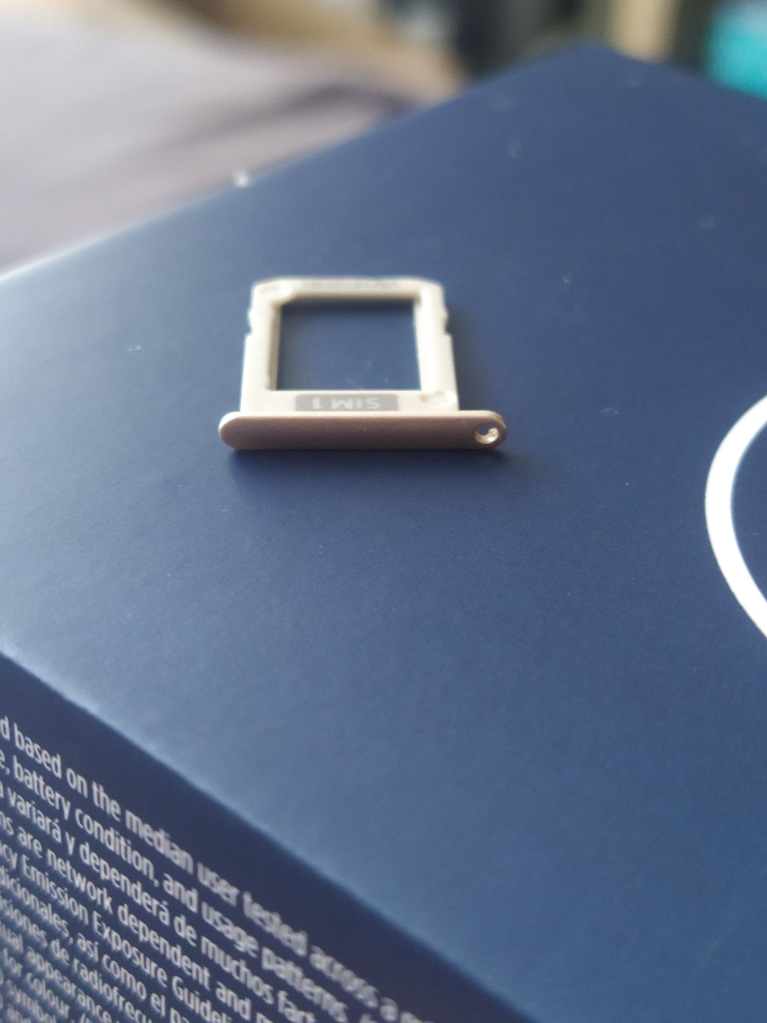 Szufladka  / tacka na kartę SIM Samsung J3 2017 złota