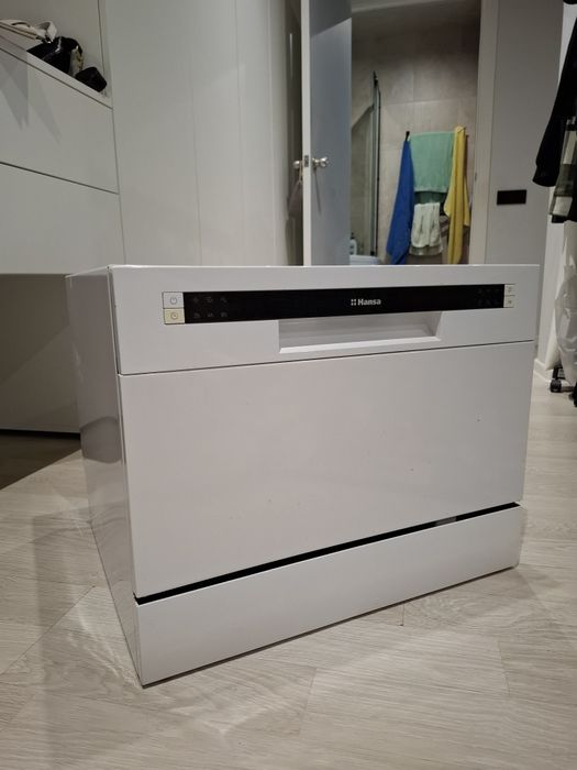 Посудомийна машина Hansa