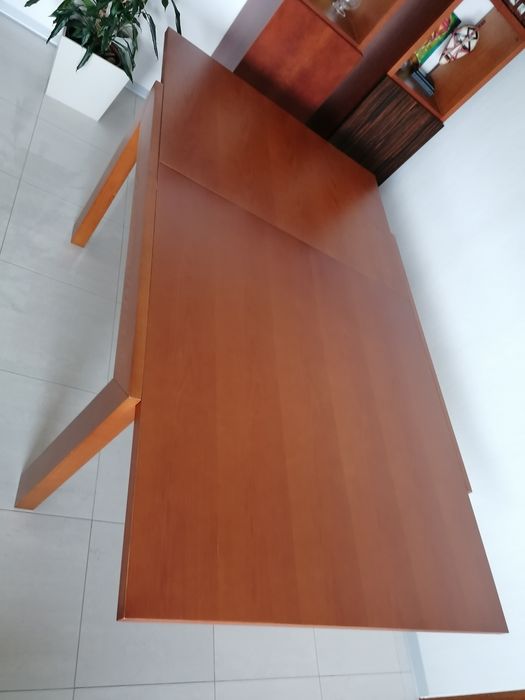 Mesa de jantar extensível