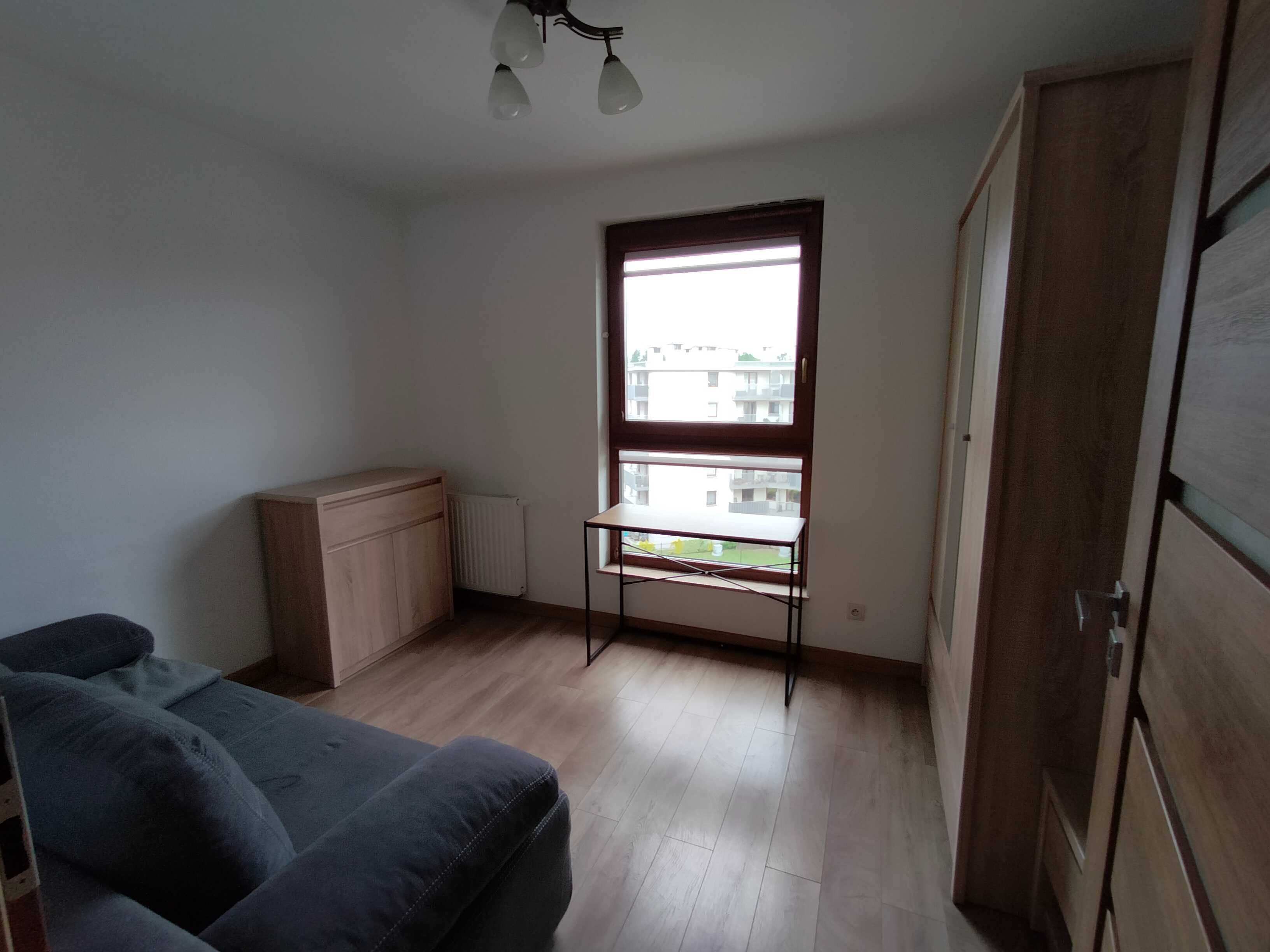 Wynajmę mieszkanie 3 pokojowe APARTAMENTOWIEC