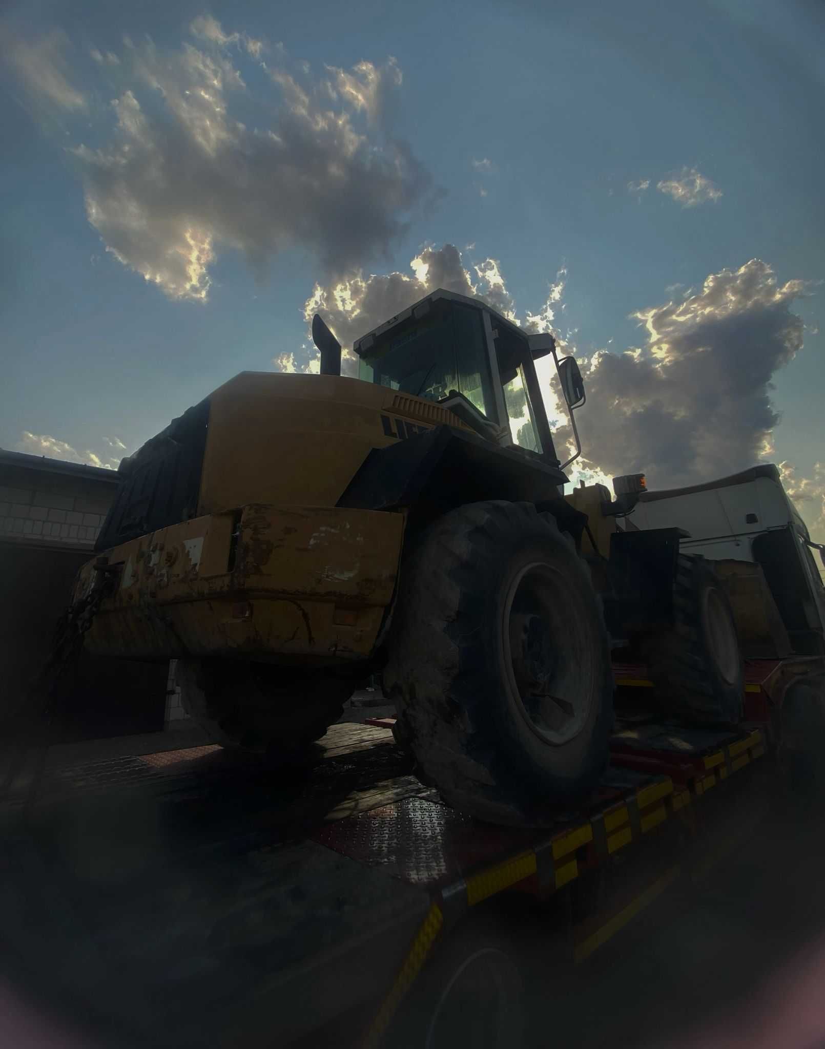 Ładowarka przegubowa Liebherr L 51 Ładowarka 2