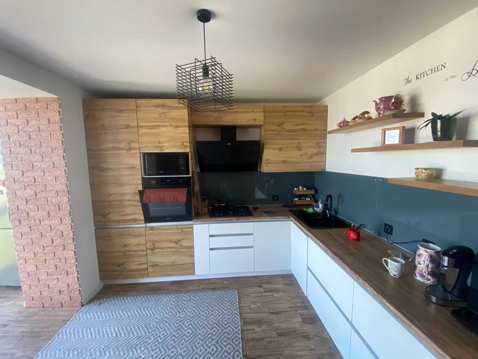 Продаж 3-к квартири по вул. Коцюбинського район Старий Парк