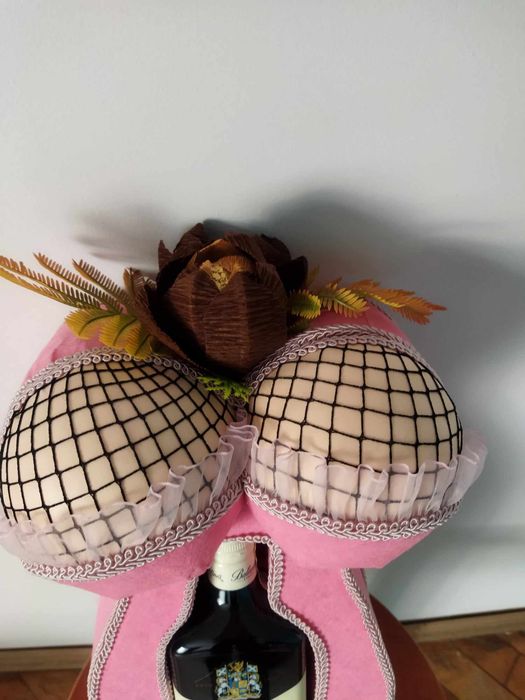 Sprzedam dekoracje na prezent