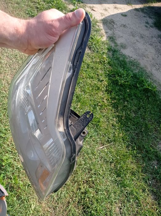 Ford Focus mk II 2 lift lampa zderzak maska błotniki czarne