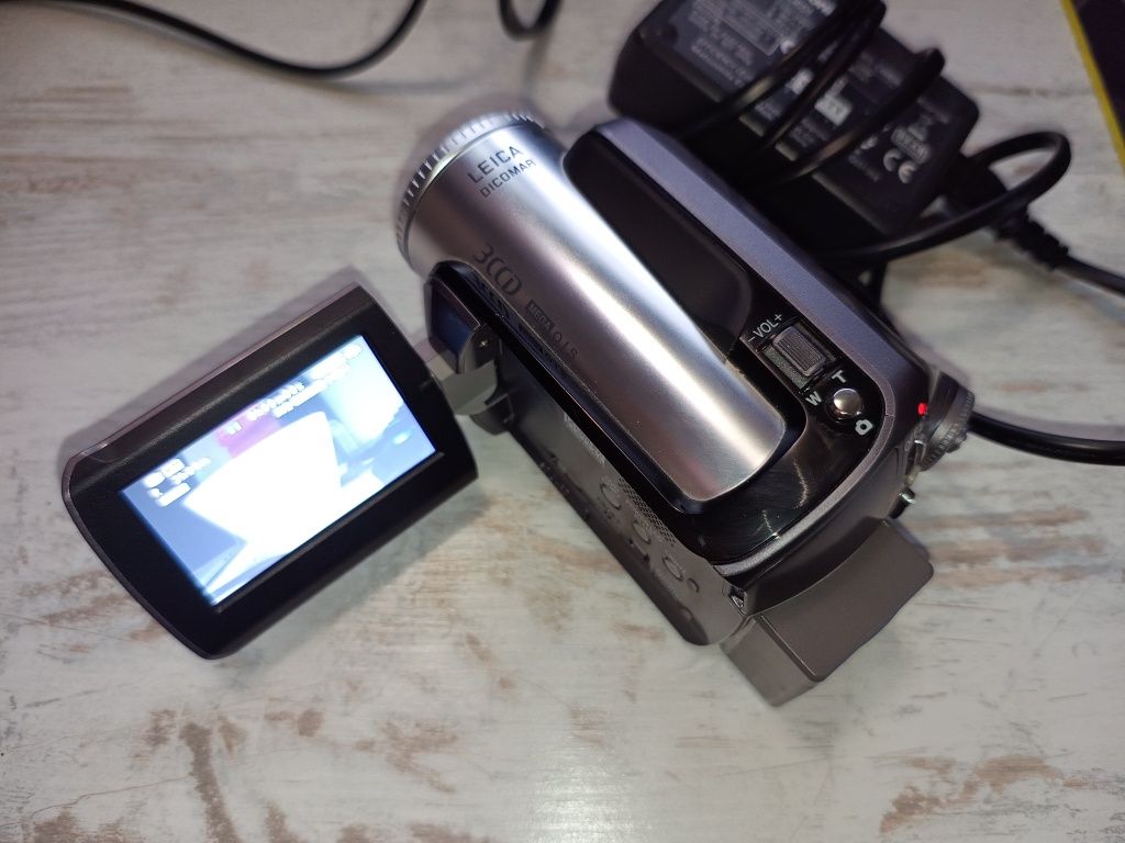 Відеокамера Panasonic SDR-H280