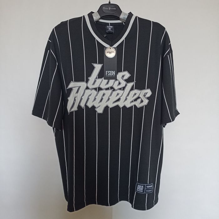 Фудболка FSBN размер "М" 300грн.