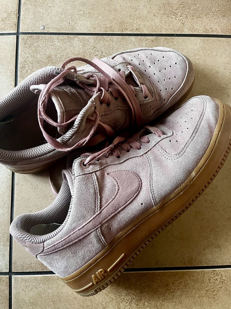 NIKE air force zamszowe