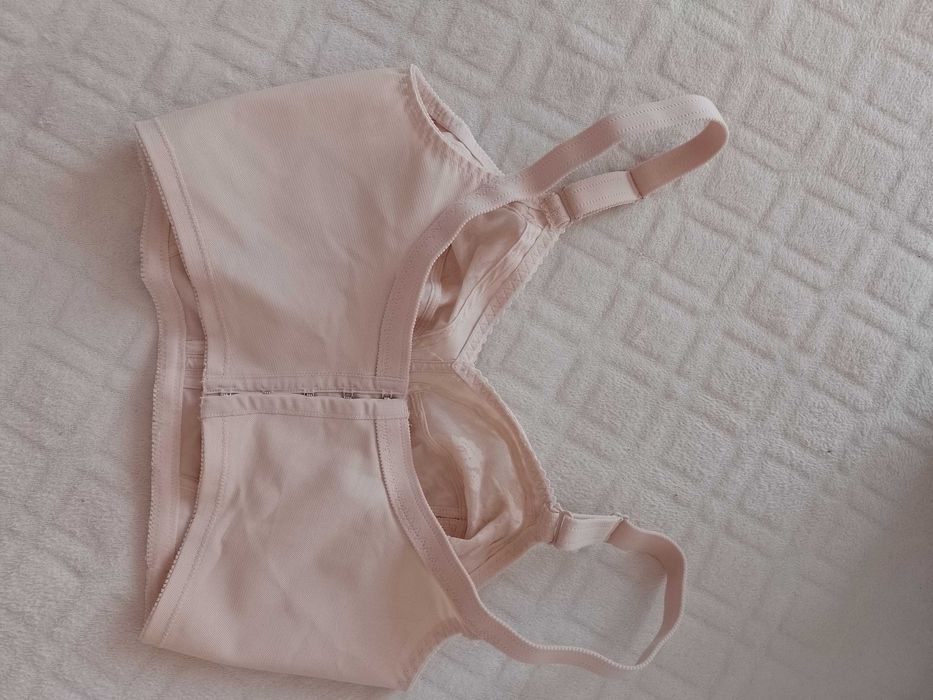 (80B) Triumph/ Ekskluzywny biustonosz modelujący z Londynu, NOWY