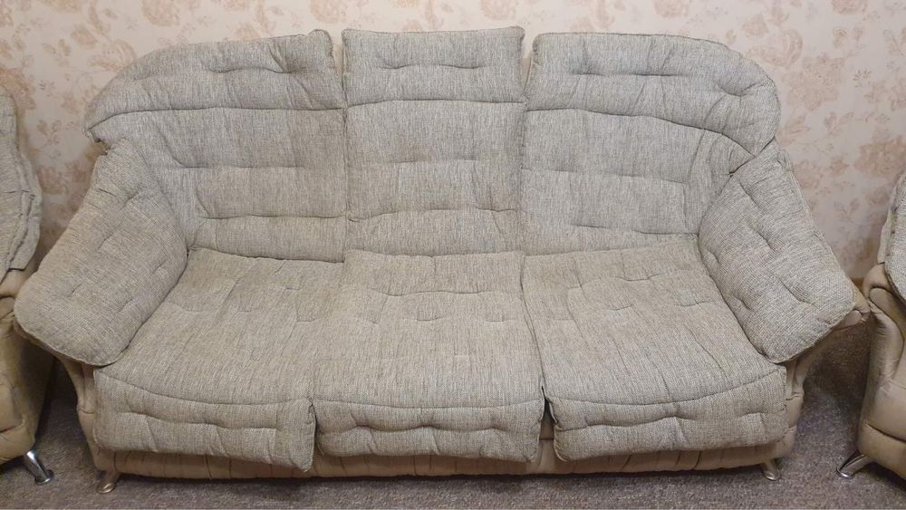 продам диван і 2 крісла