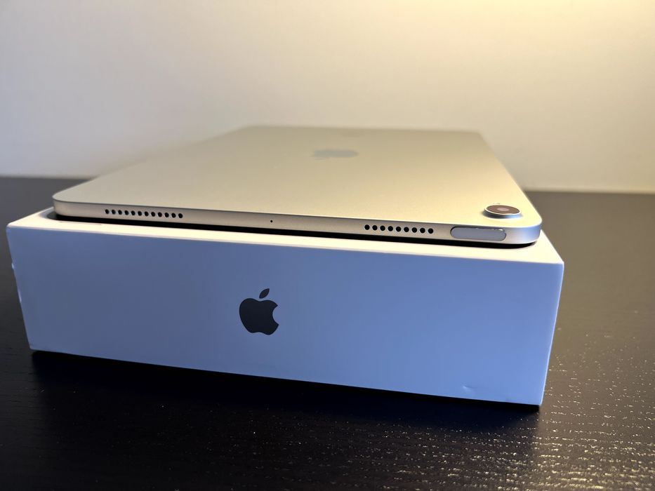 iPad Air 4.ª Geração - 64GB - Wi-Fi - Como Novo