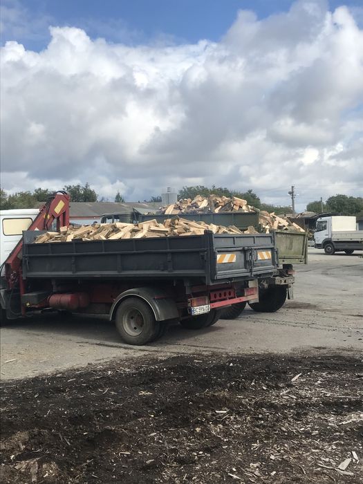 Мерседес самосвал маніпулятор доставки дрова