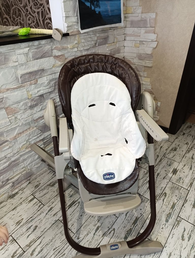 Стульчик для кормления