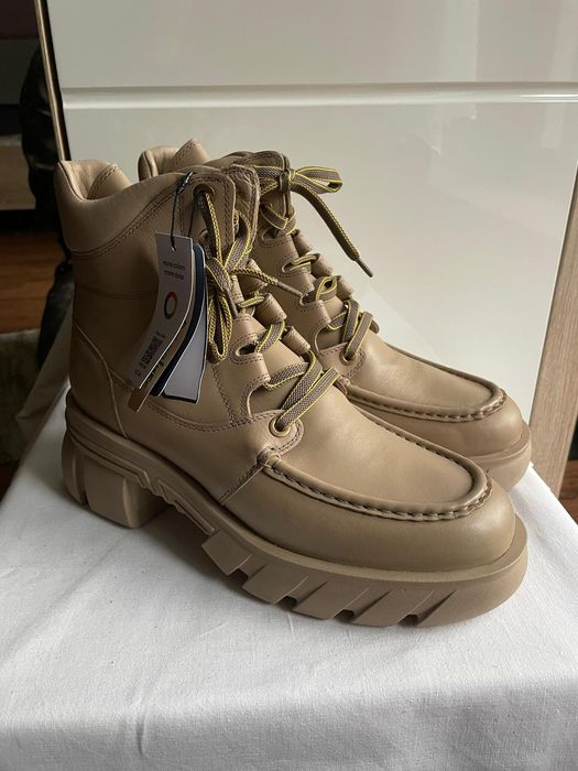 Nowe beżowe trzewiki Badura skóra naturalna rozmiar 40