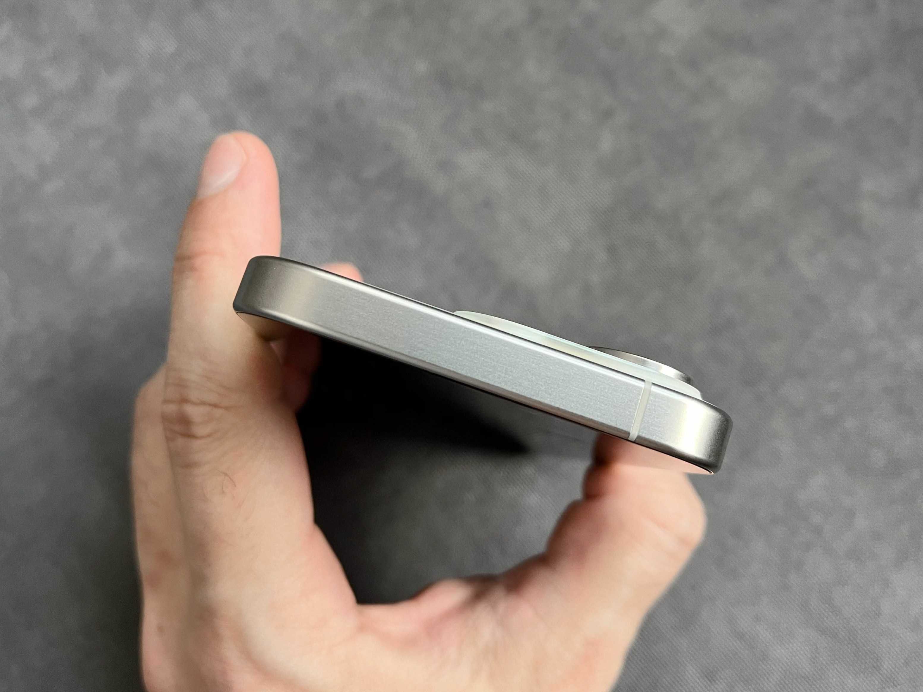 iPhone 15 Pro 256GB White Titanium Neverlock идеальное состояние!