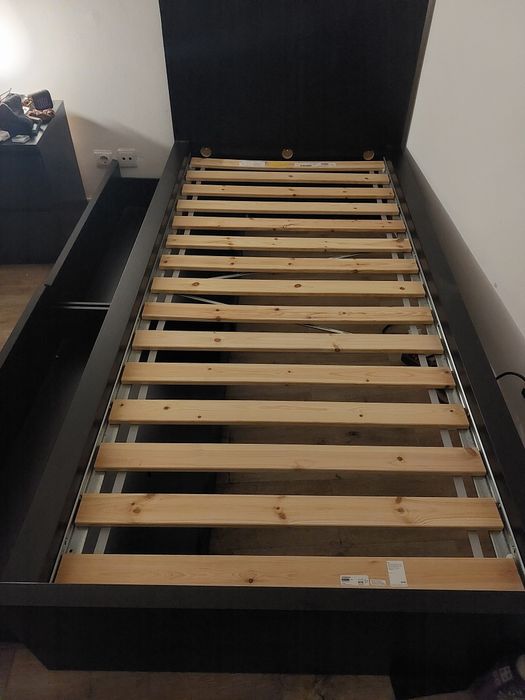 Cama de solteiro com arrumação MALM IKEA