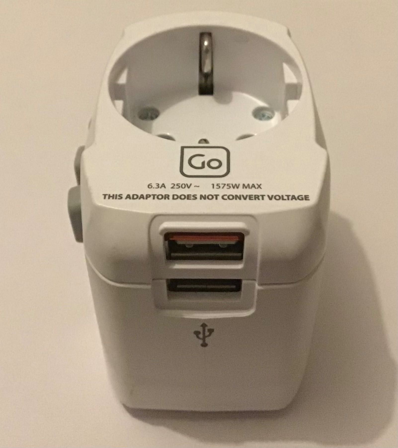 Adaptador universal Europa +Mundo+Usb