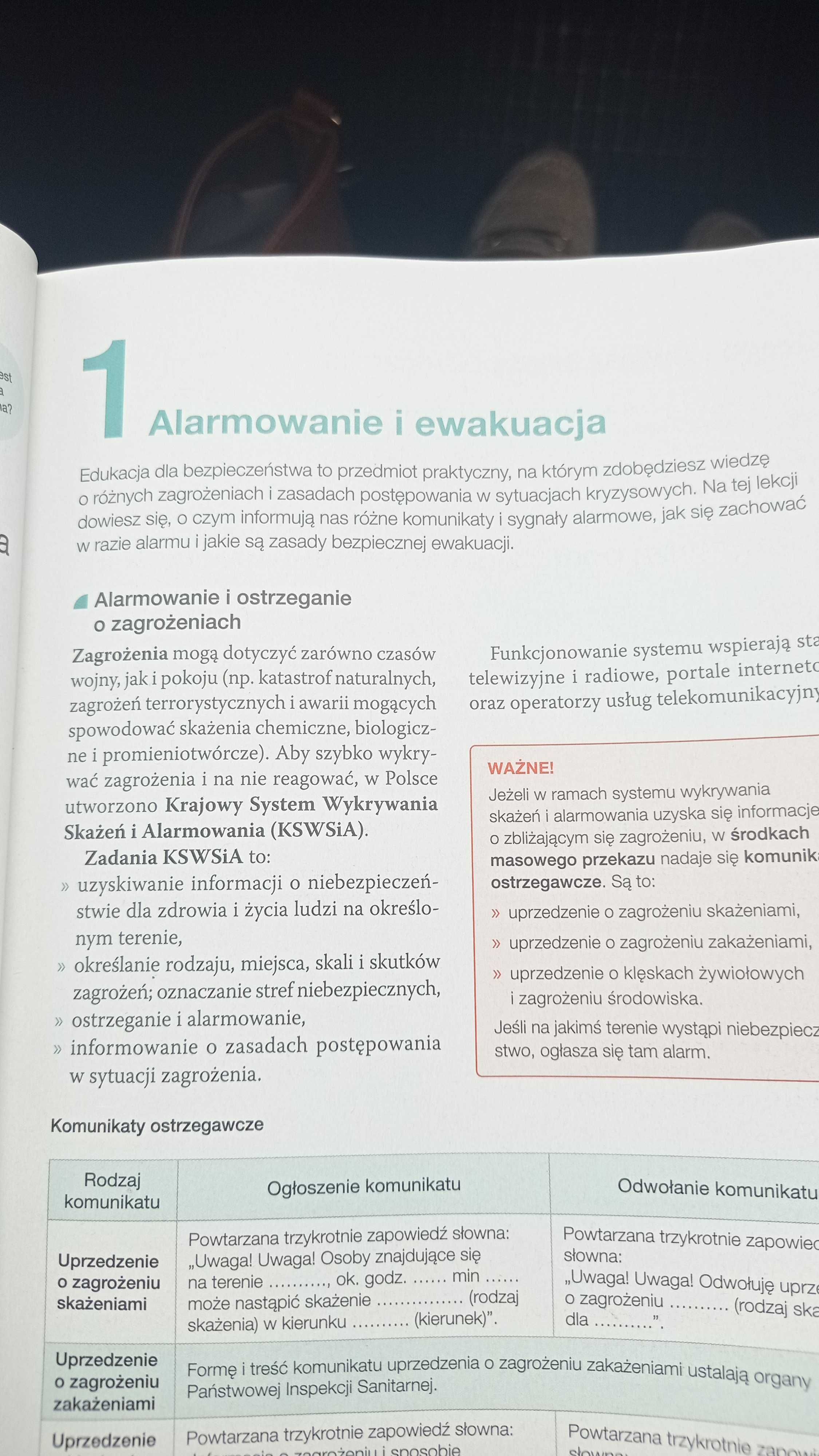 Podręcznik  do edb "Żyję i działam bezpiecznie"