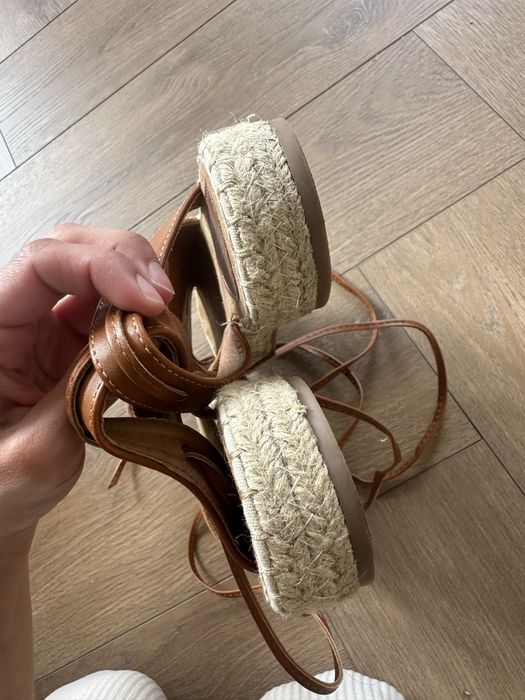 Sandały sandałki sznurowane wiązane zamszowe zamsz Espadryle