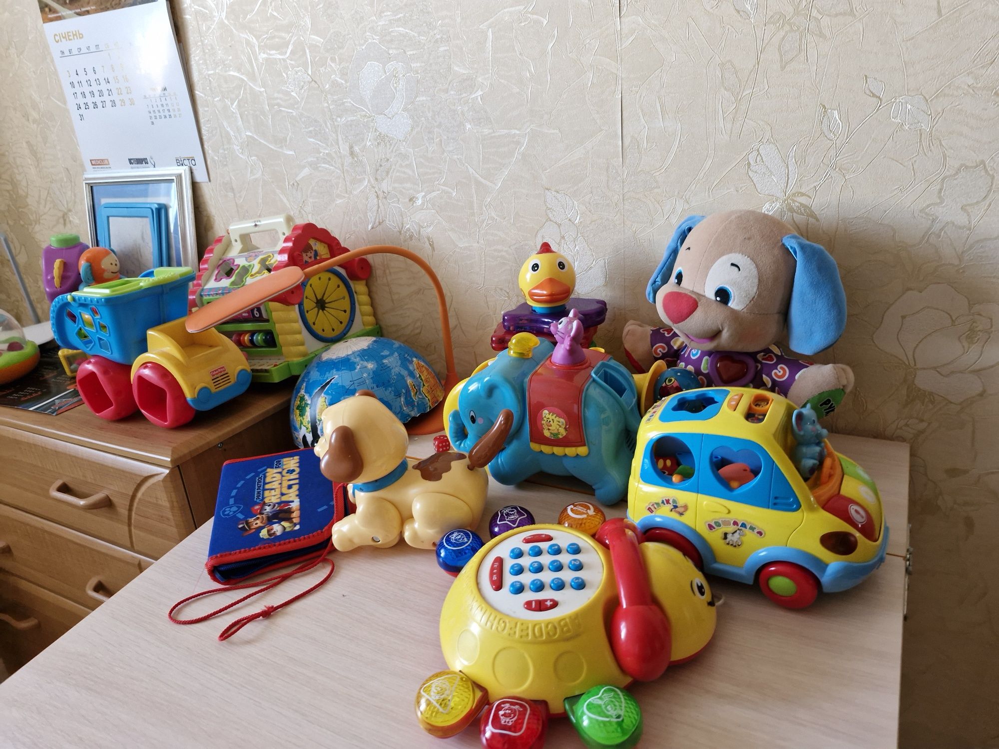 Якісні музичні іграшки з світловими ефектами. По 350грн.за шт.