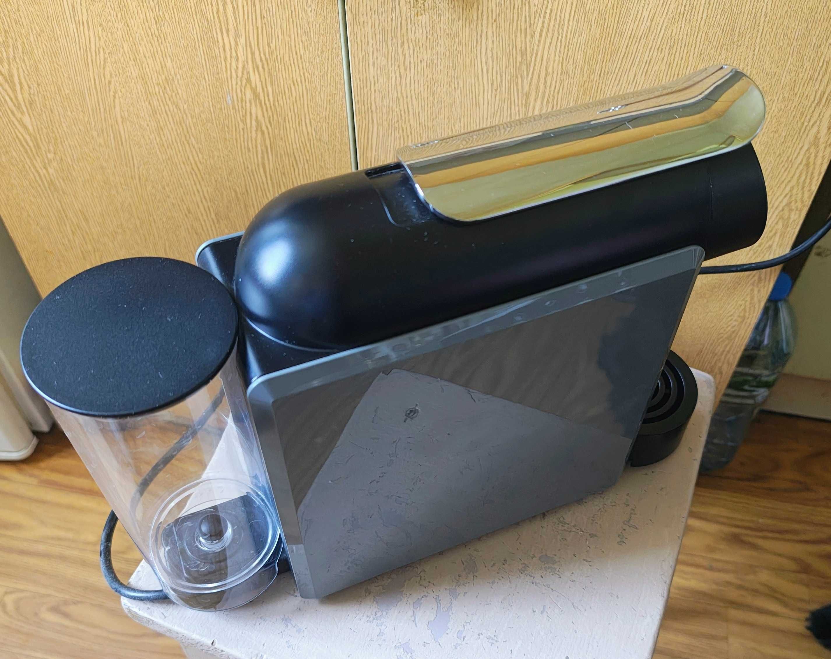 Ekspres kapsułkowy Delta Q MINI QOOL 19 bar srebrny/szary