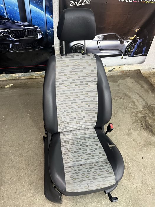 Fotel vw caddy  komplet blaszak odbior osobisty za dwie sztuki