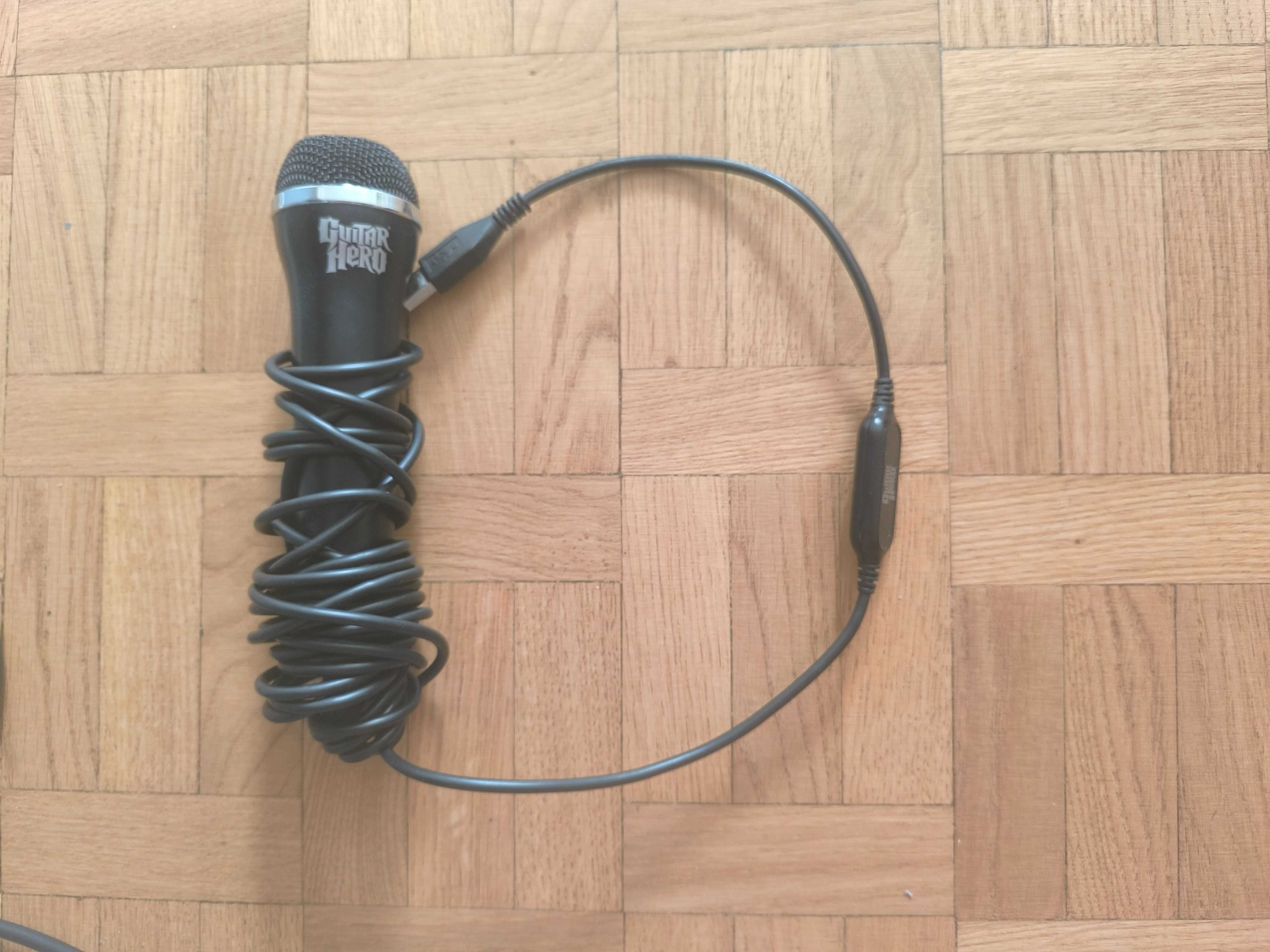Xbox 360 + gry + mikrofon