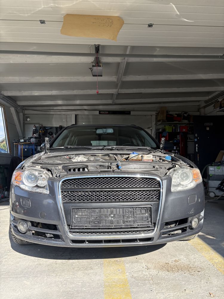 Zderzak i Blotniki przód Audi A4 B7 LX7Z