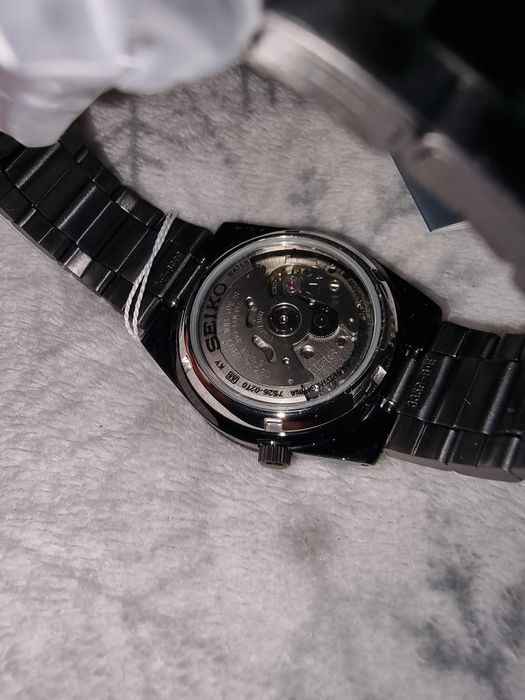 Nowy Seiko Komplet Paragon przeszklony dekiel model SNKE03K1