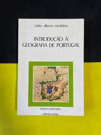 Carlos Alberto Medeiros - Introdução à geografia de Portugal