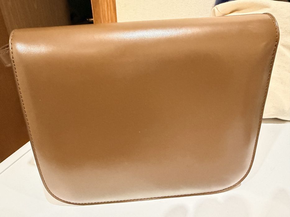 Шкіряна сумка в стилі celine box