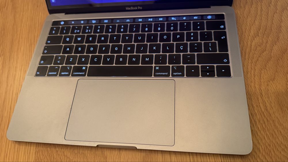 Macbook pro 2018 - impecavel