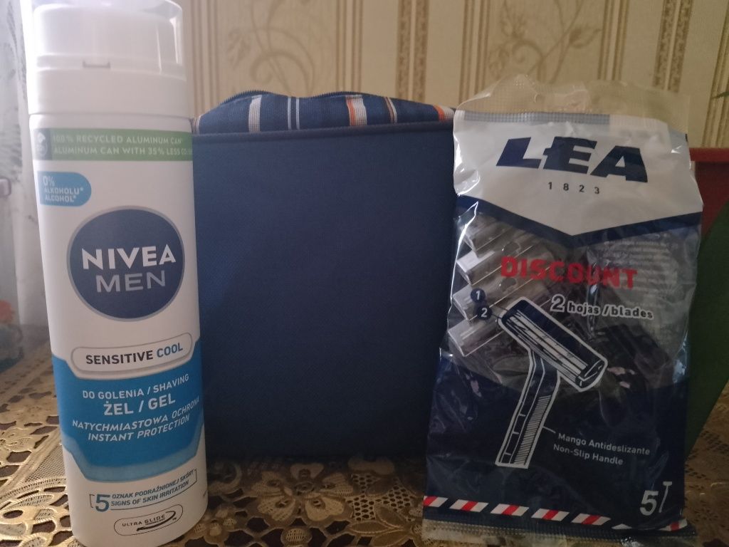 Гель для бритья Nivea, станки для бритья