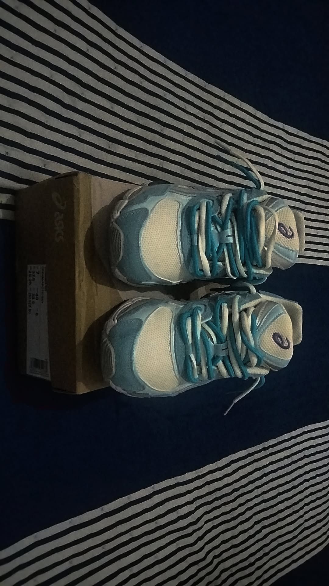 Tênis asics gel nyc.