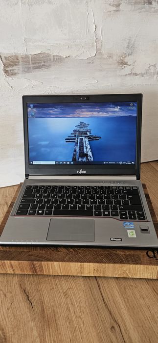 Laptop Fujitsu e733 i5 SSD