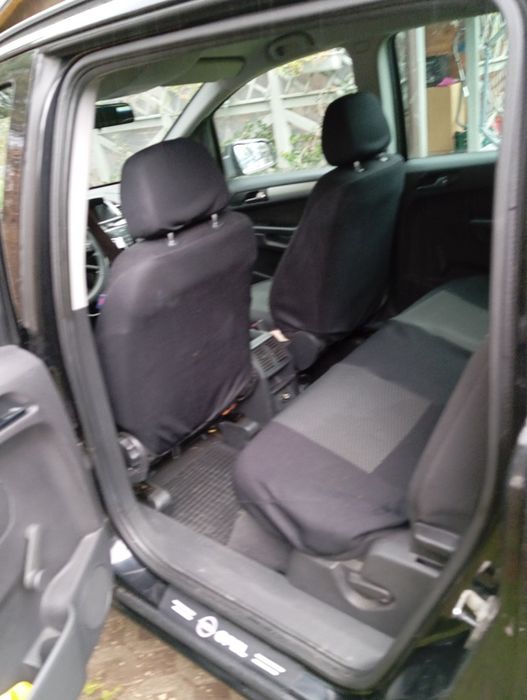 Pilnie sprzedam  Opel Zafira b