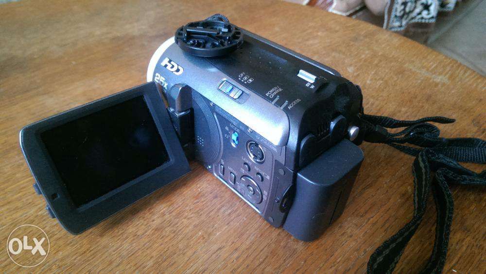 Продам видеокамеру JVC GZ-MG30E