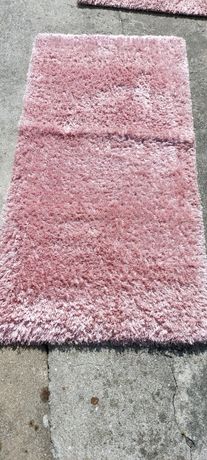 Terno de tapetes rosa