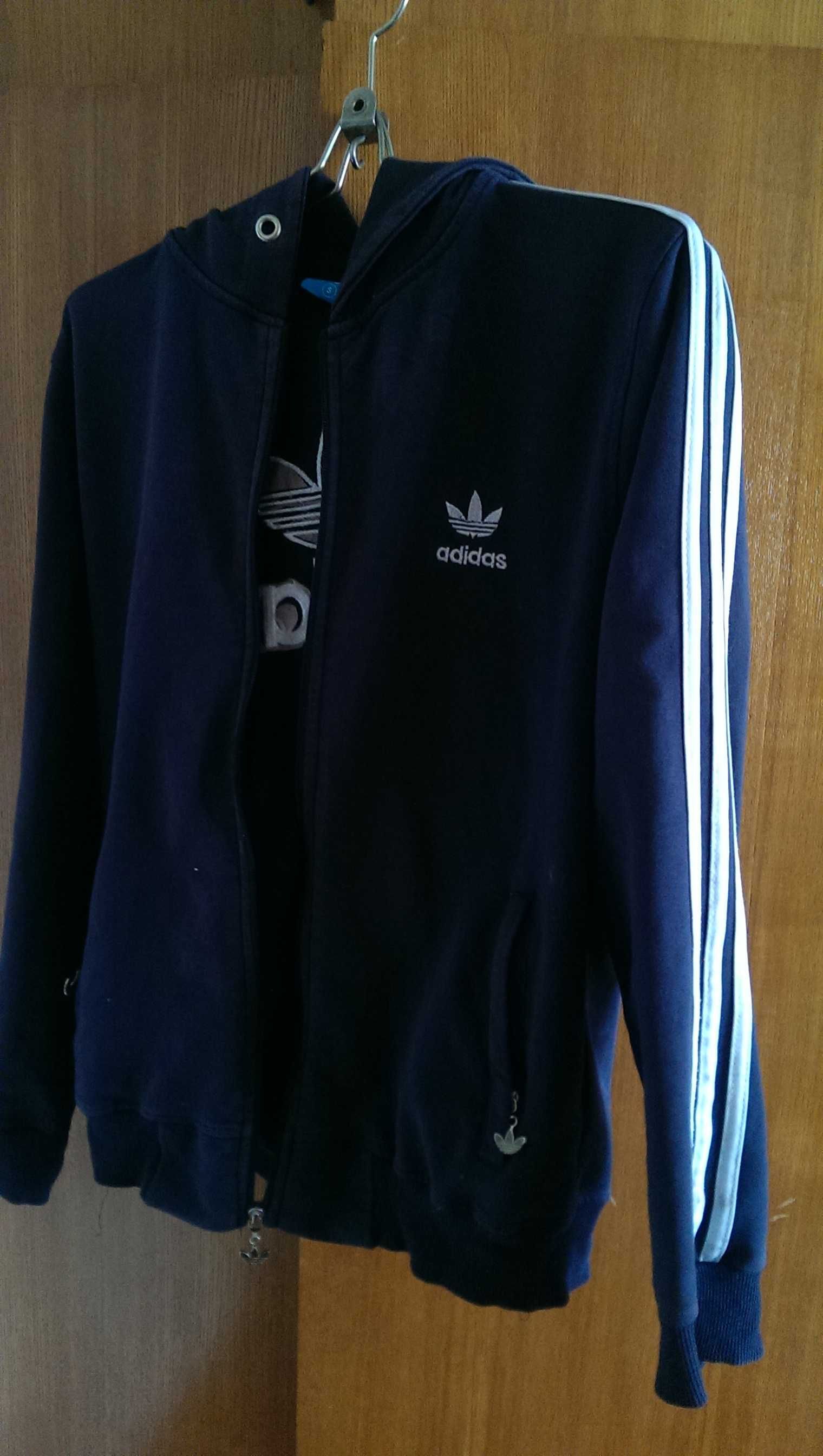 Кофта -Олимпийка с капюшоном Adidas размер S