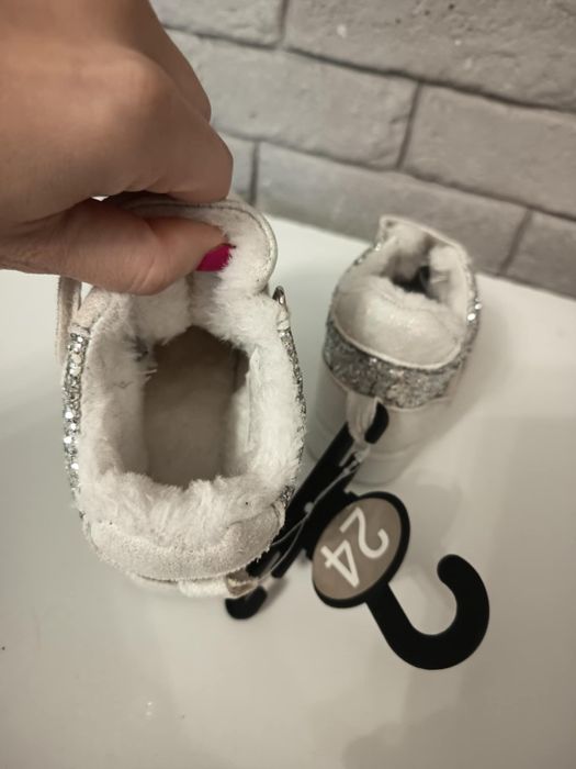 Nowe buty ocieplane za kostke brokatowe 24