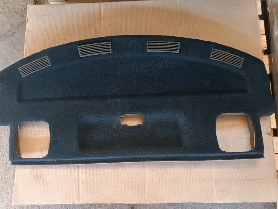 Полиця багажника задня  Audi 100.