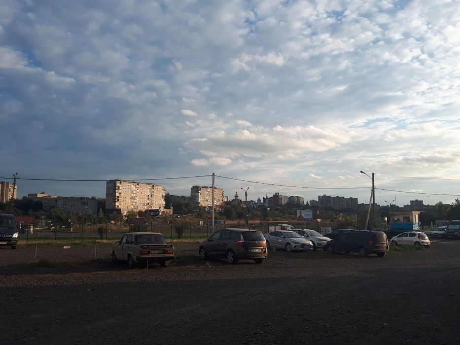 Здам торгову площадку