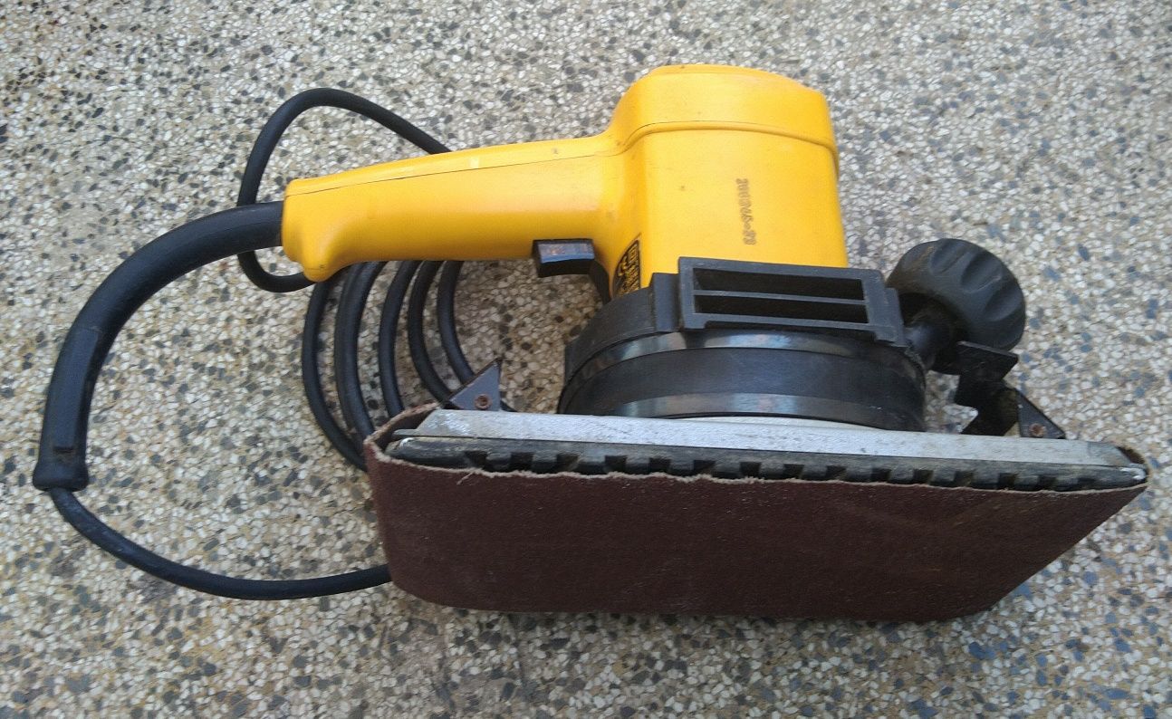 DeWalt dw 634-qs lixadeira