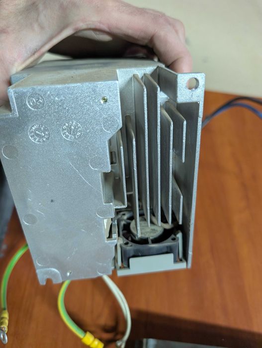 трехфазный преобразователь мощностью 1.5 кВтдля питания от одной ф.220